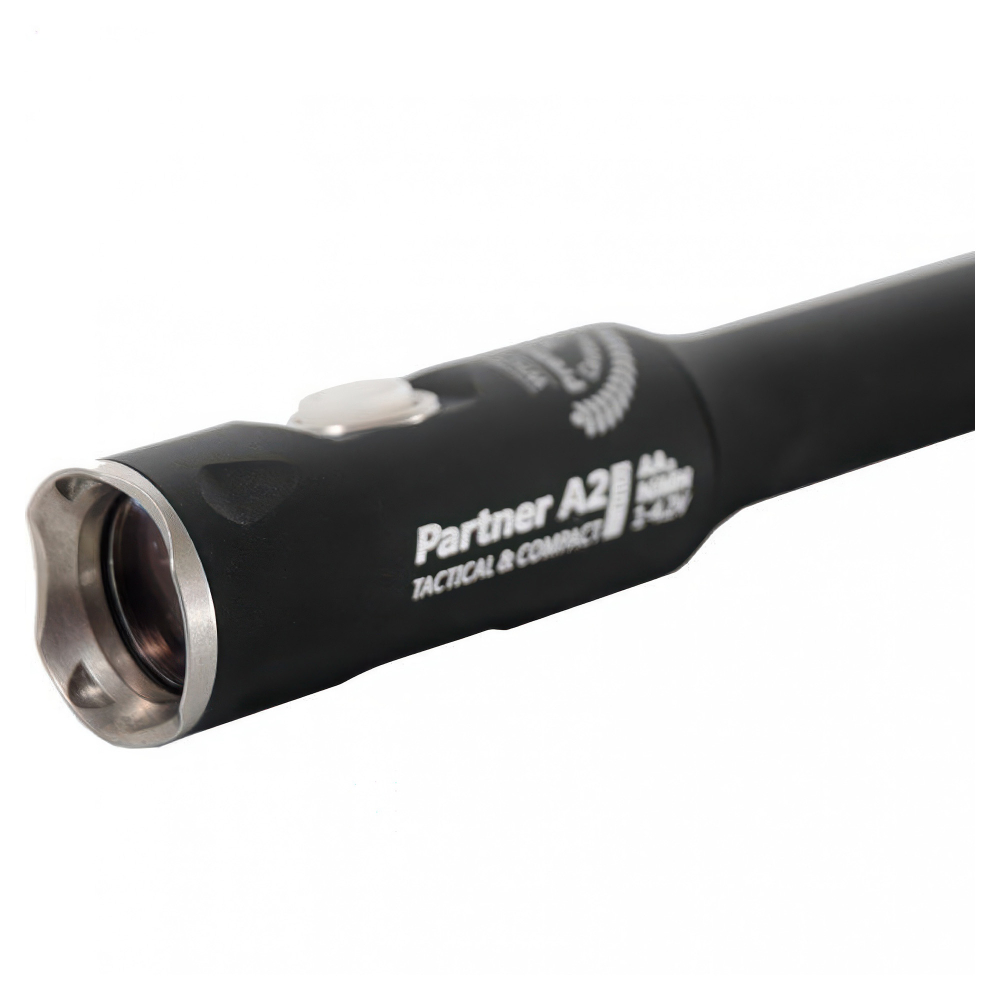 Тактический фонарь Armytek Partner A2 Pro V3 XP-L (тёплый свет) — тёплый свет для комфортного использования в сложных условиях.