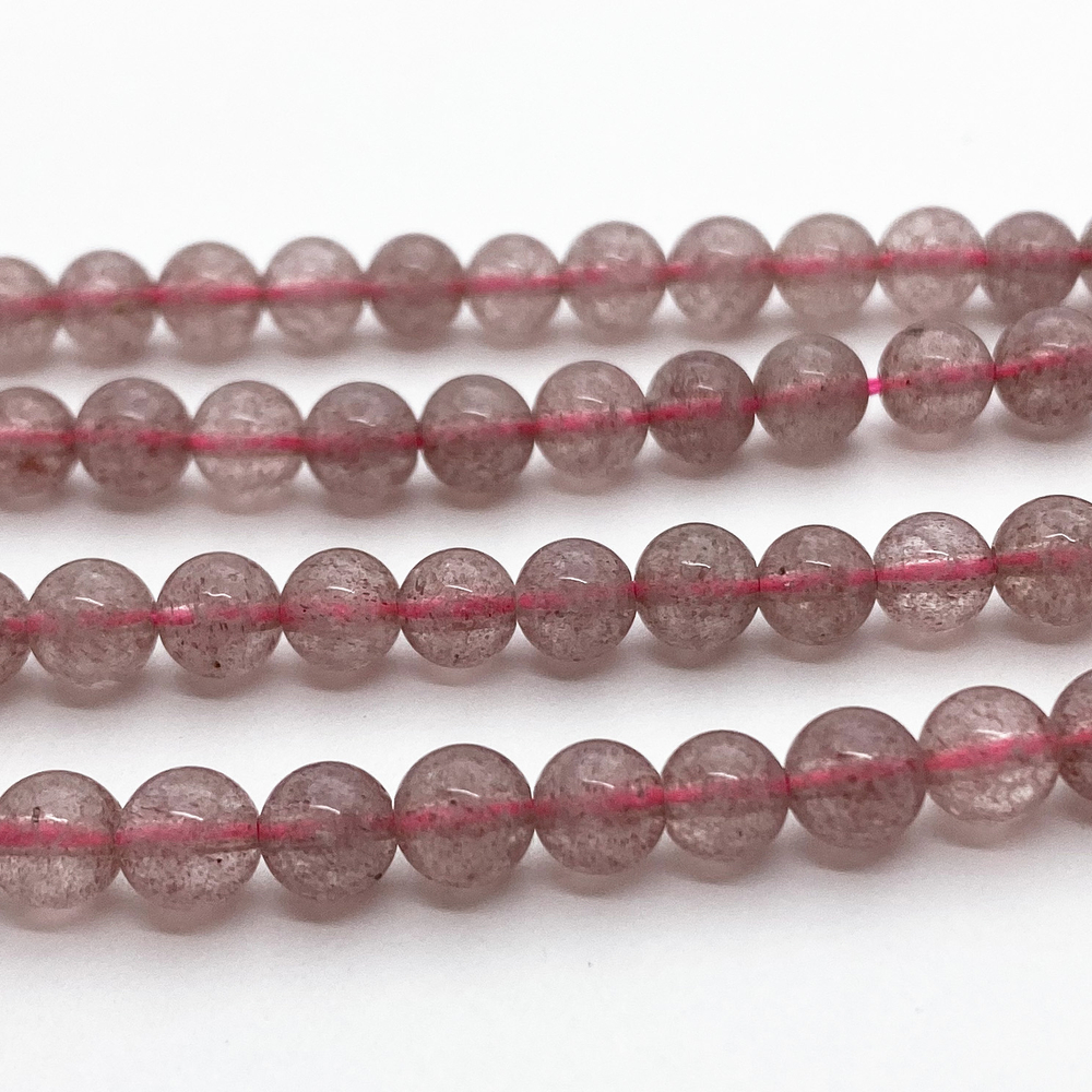 Кварц "Клубничный" бусины, диаметр около 6,4-6,6 мм, цена за 27-28 шт (1/2 нити)