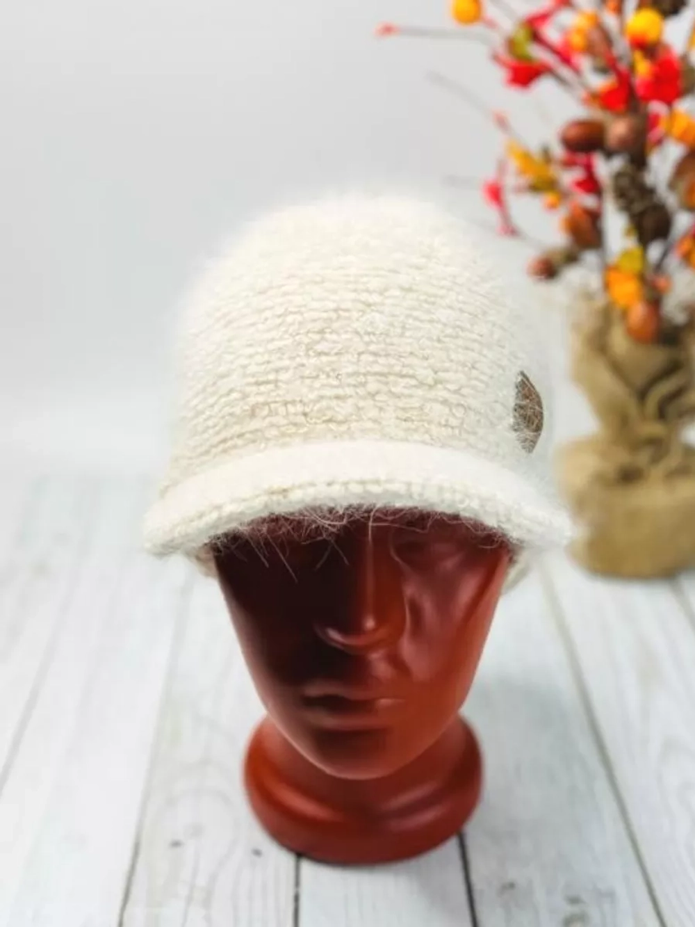 Шапка кепи зимняя с козырьком