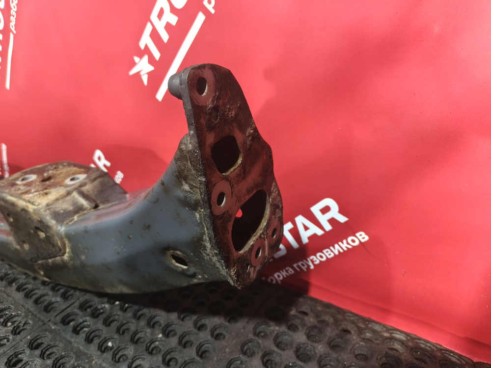 Усилитель переднего бампера 2020г.