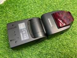 YongNuo Speedlite YN685