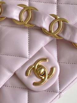 Chanel Bag 22 cm
