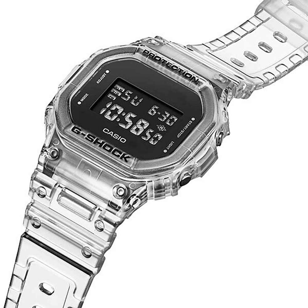 Мужские  наручные часы Casio G-Shock DW-5600SKE-7