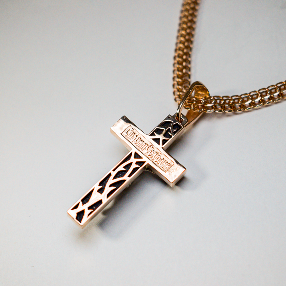 Крест с Ониксом и терновым узором