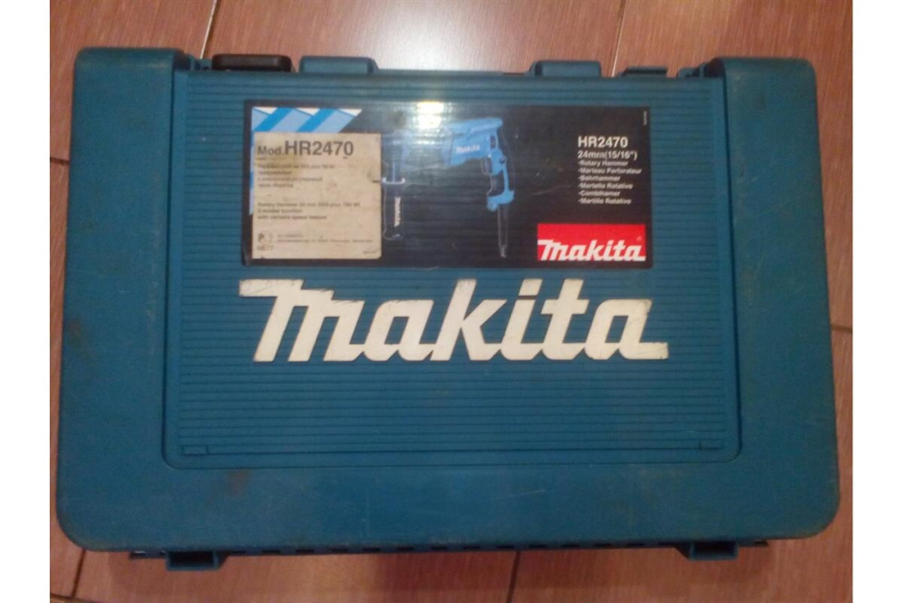 Перфоратор,SDS+,780Вт,3реж,2.7Дж,0-4500у\м,2.6кг,чем,+ набор буров D-00795 Makita HR2470X15