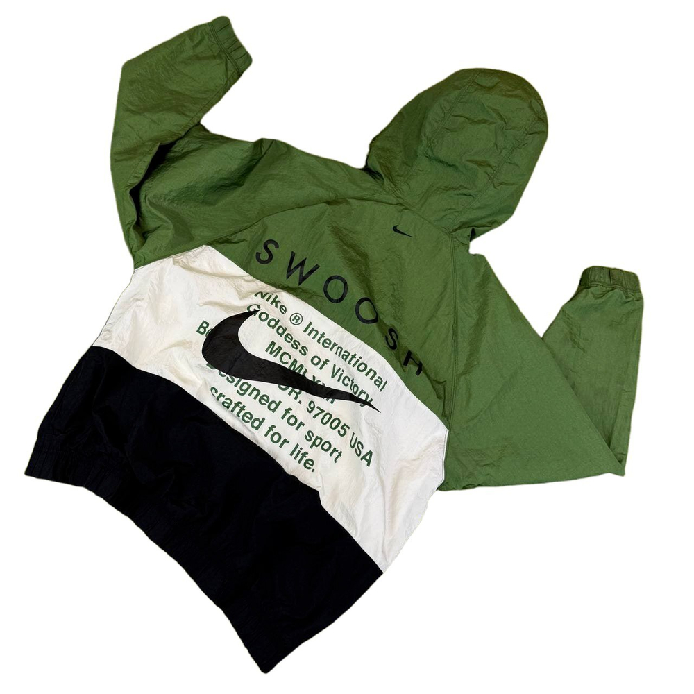 Ветровка Nike