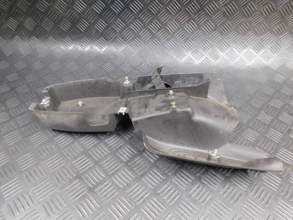 Подкрылок BMW F650 1996