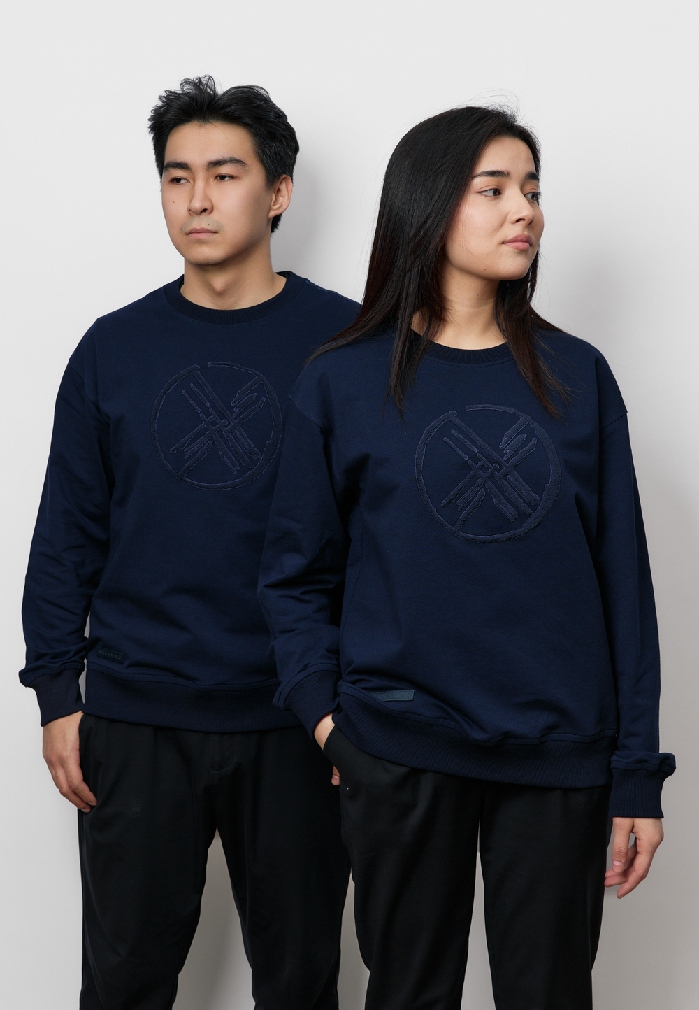 Свитшот SHANYRAQ APPLIQUE BLUE