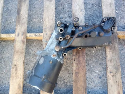 Корпус масляного фильтра б/у на МАН ТГА 51055017217