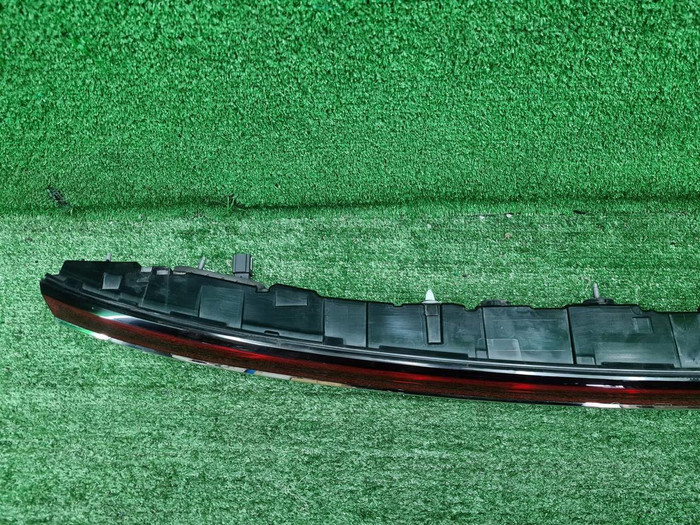 Фонарь крышки багажника Geely Monjaro (2021-н.в.)