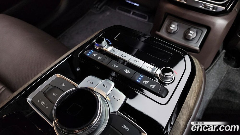 Genesis G90 3.8 AWD (08.2020)