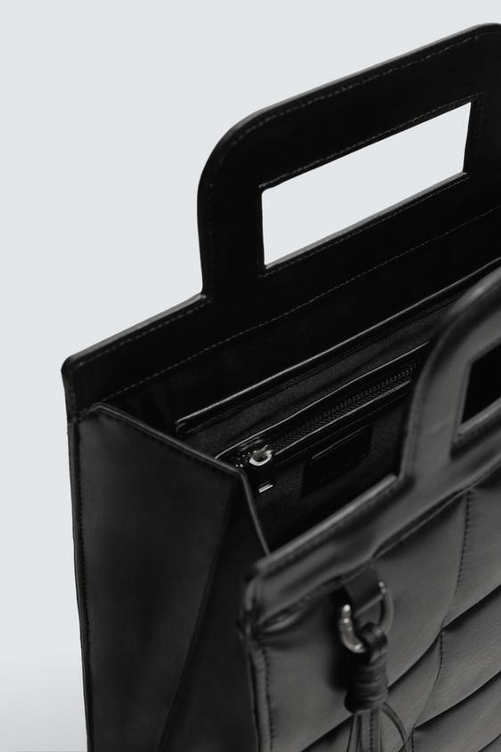 ZARA СТЕГАНАЯ СУМКА, ЧЕРНЫЙ