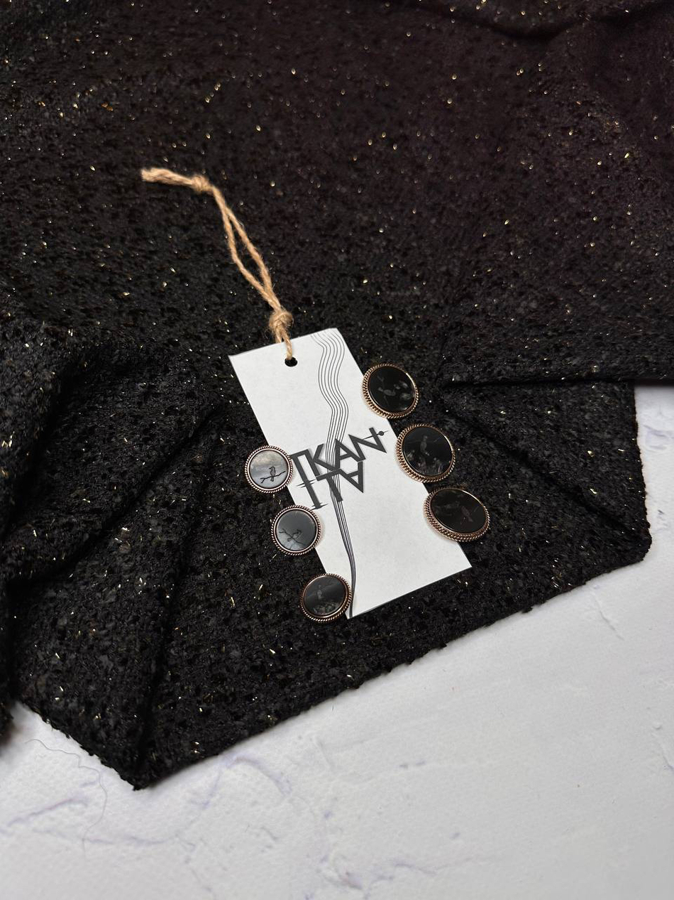 Костюмно-плательный смесовый твид с люрексом (Versace, 70%вискоза/10%люрекс/20%полиамид, Черный фон/золотые вспышки, 127, 476 гр/м2)