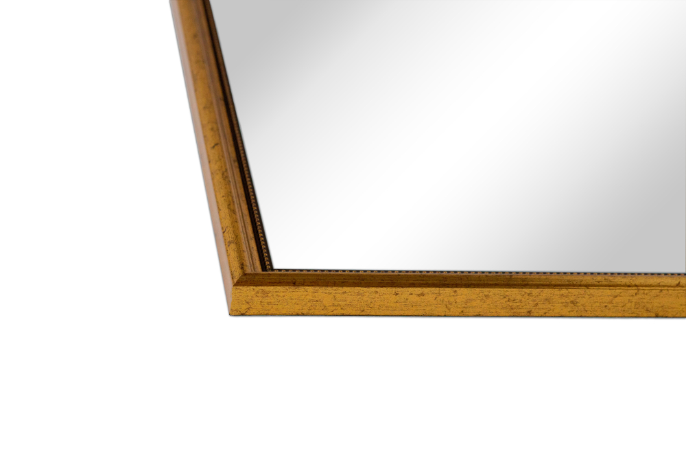 Зеркало настенное в раме 70x85