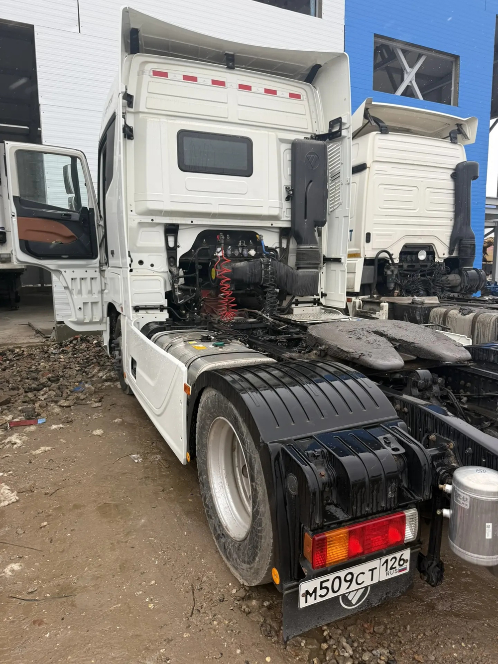 Foton AUMAN 4x2 Седельный тягач EST A 1846 AMT (Дизельный, 11,8 л, АТ, 470 л.с.)