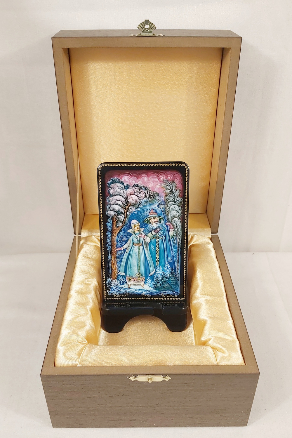 Сувенирная подставка для телефона с росписью Палех "Морозко"