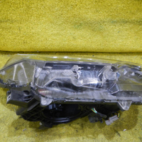 Фара правая Toyota RAV4 4 CA40 (2015-2019) LED