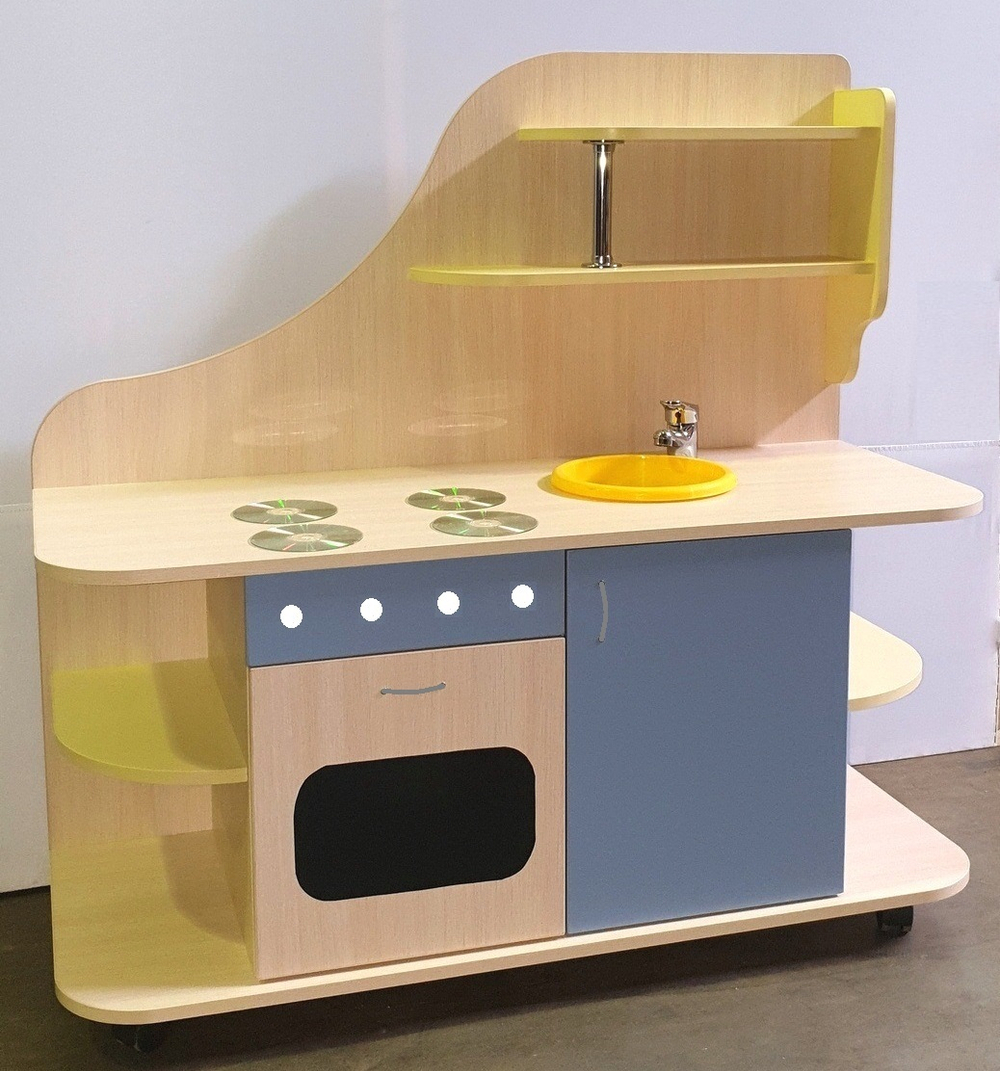 Кухня игровая "Малышка" на колесах