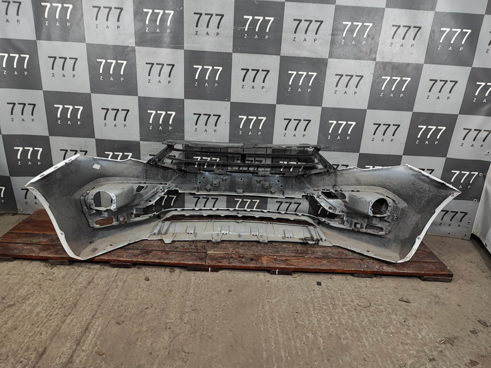 Бампер передний LADA Vesta 22-нв Б/У Оригинал 8450040054