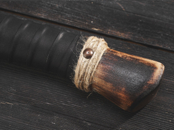 Топор "Один", рукоять комель берёзы (обжиг)
