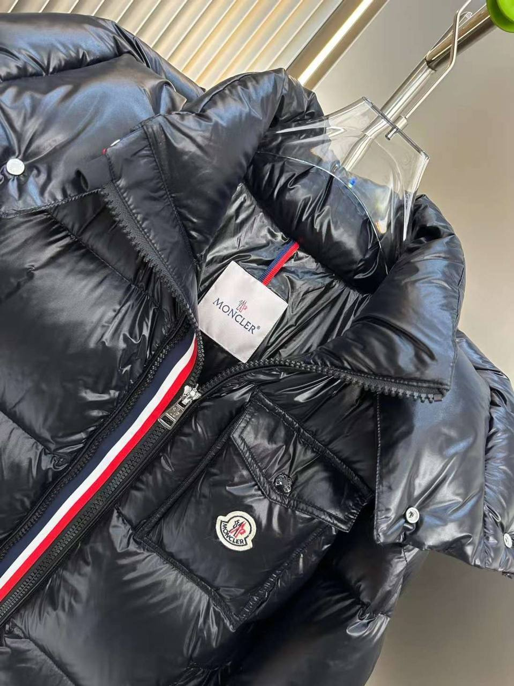 Пуховик Moncler