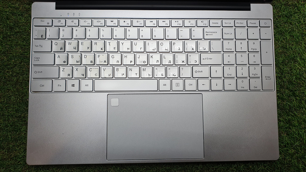 Ноутбук Noname Celeron/12Gb/FHD/Windows 10