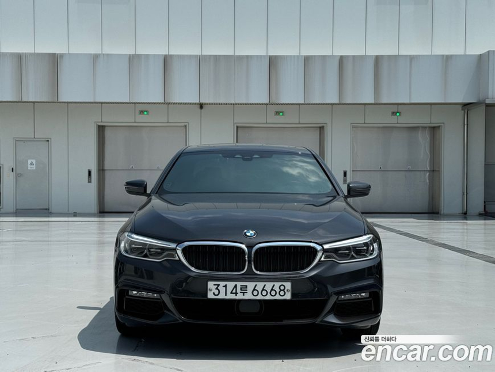 BMW 5 Series (G30) 530e M Sports (05.2020)