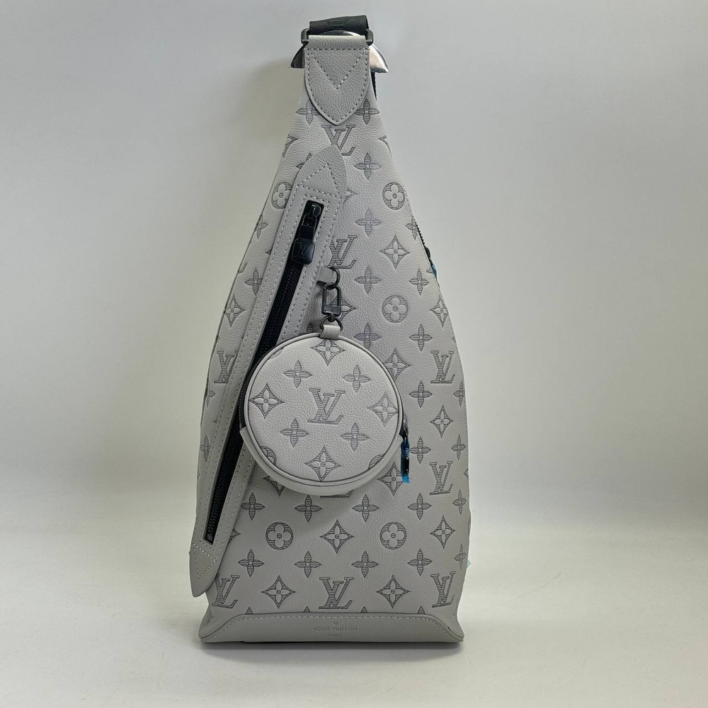 Сумка-слинг Louis Vuitton