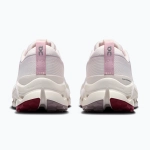 Женские Кроссовки бега On Running Cloudsurfer Trail 2 lily/gardenia