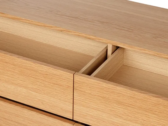 Комод Somerset 168х81 см, шпон дуба, стеклянные ножки