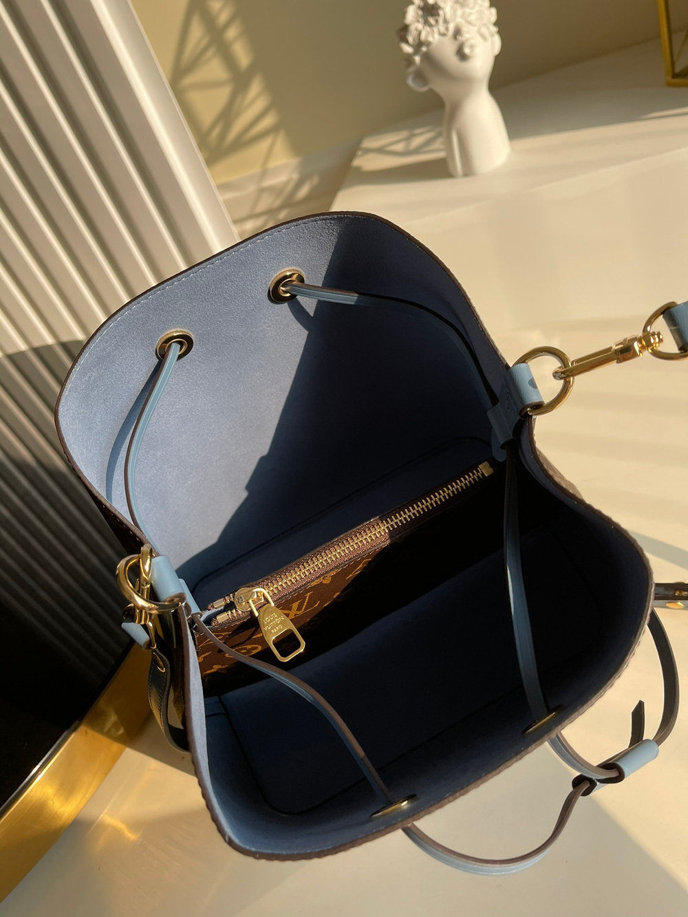 Louis Vuitton NeoNoe MM