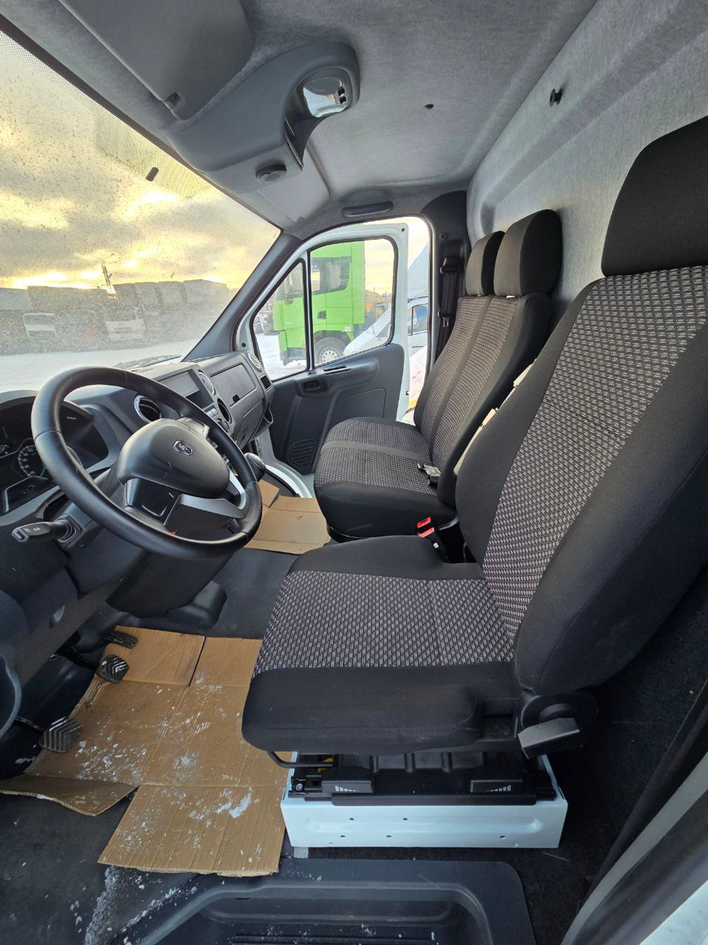 GAZ GAZELLE NEXT Изотермический/рефрижератор 1992S0 (Рефрижератор, Дизельный, 2,5 л, 150 л.с. МТ)