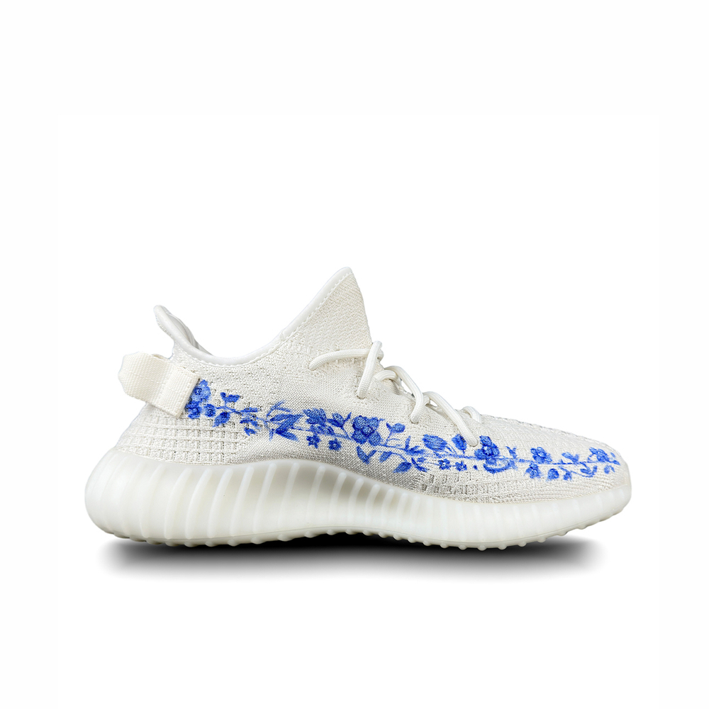 Кроссовки Adidas Originals Yeezy Boost 350 V2 "Triple White"