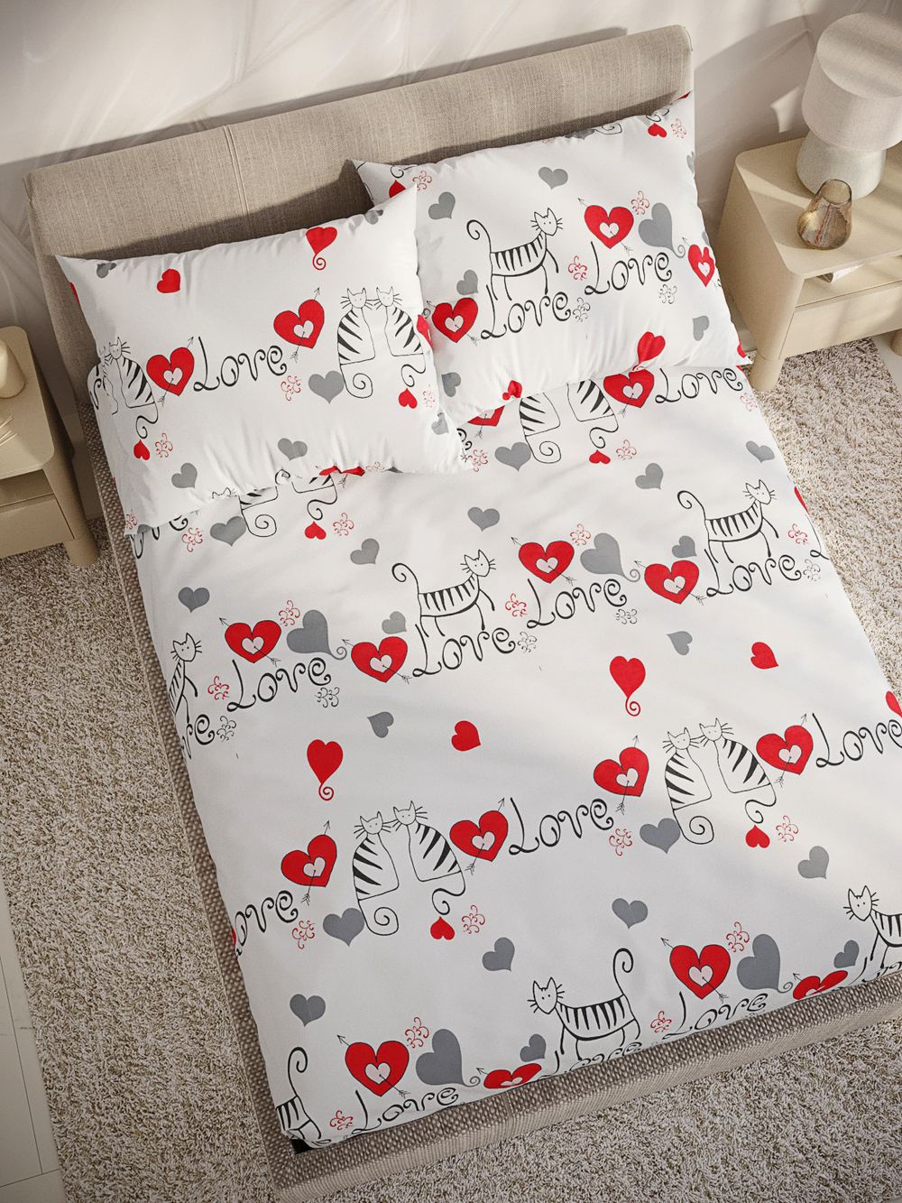 Постельное белье поплин Сказка "Lovecats" 1,5-сп Наволочка 50х70 см 1 шт Простынь на резинке 90x200 см Пододеяльник 145x215 см