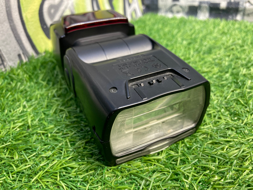 Nikon Speedlight SB-700 Покупка/Продажа