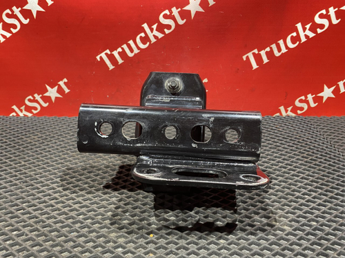 Кронштейн торсиона левый 2024г