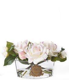Светло-розовый букет роз в прозрачной овальной вазе и розовой коробке с золотом, Cote Noire