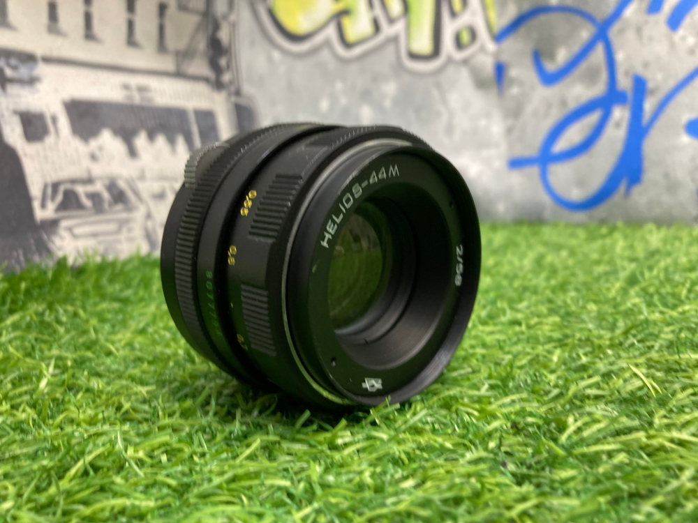 Helios-44M