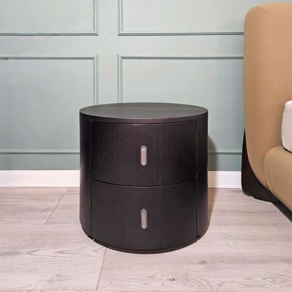 Прикроватная тумбочка Giselle с двумя ящиками