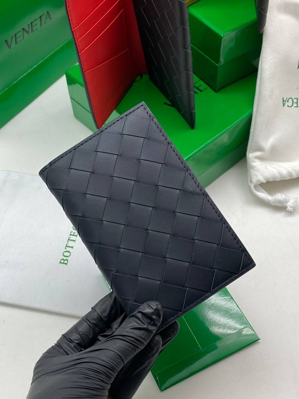 Обложка-портмоне Bottega Veneta