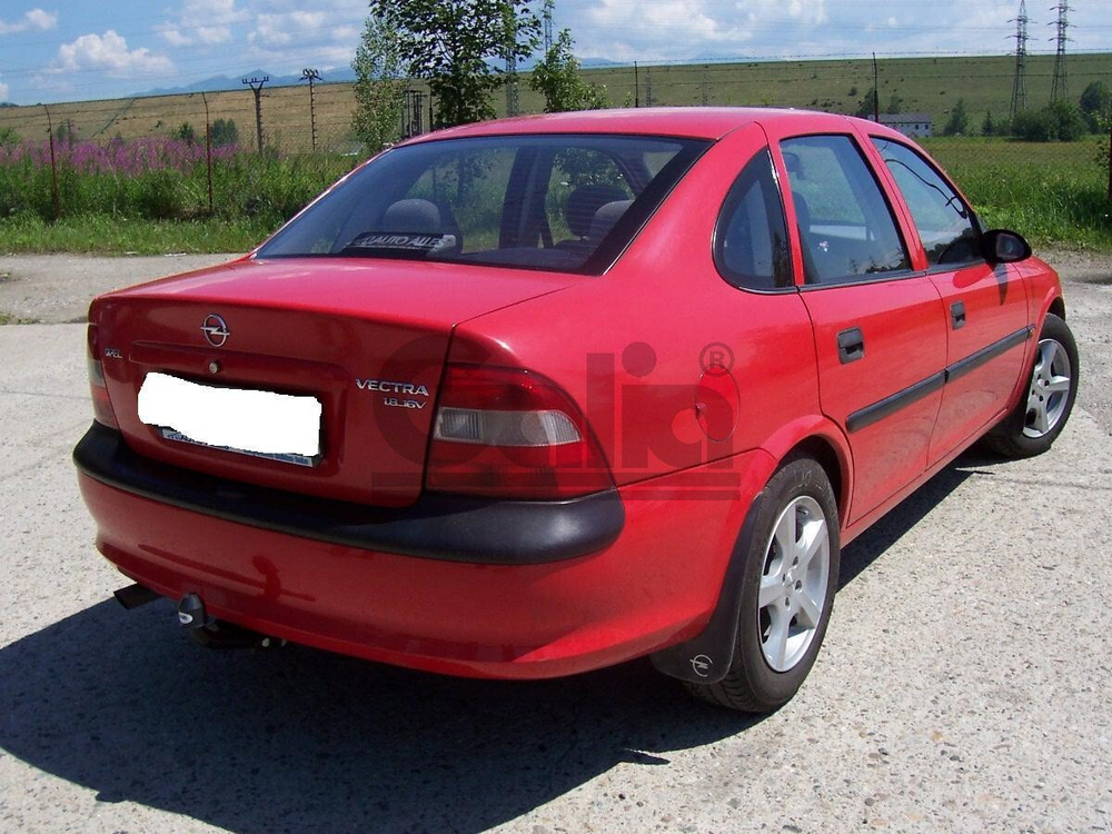 Оцинкованный фаркоп на Opel Vectra B седан/универсал/хетчбек 1995-2002 (без электрики), Galia O029A