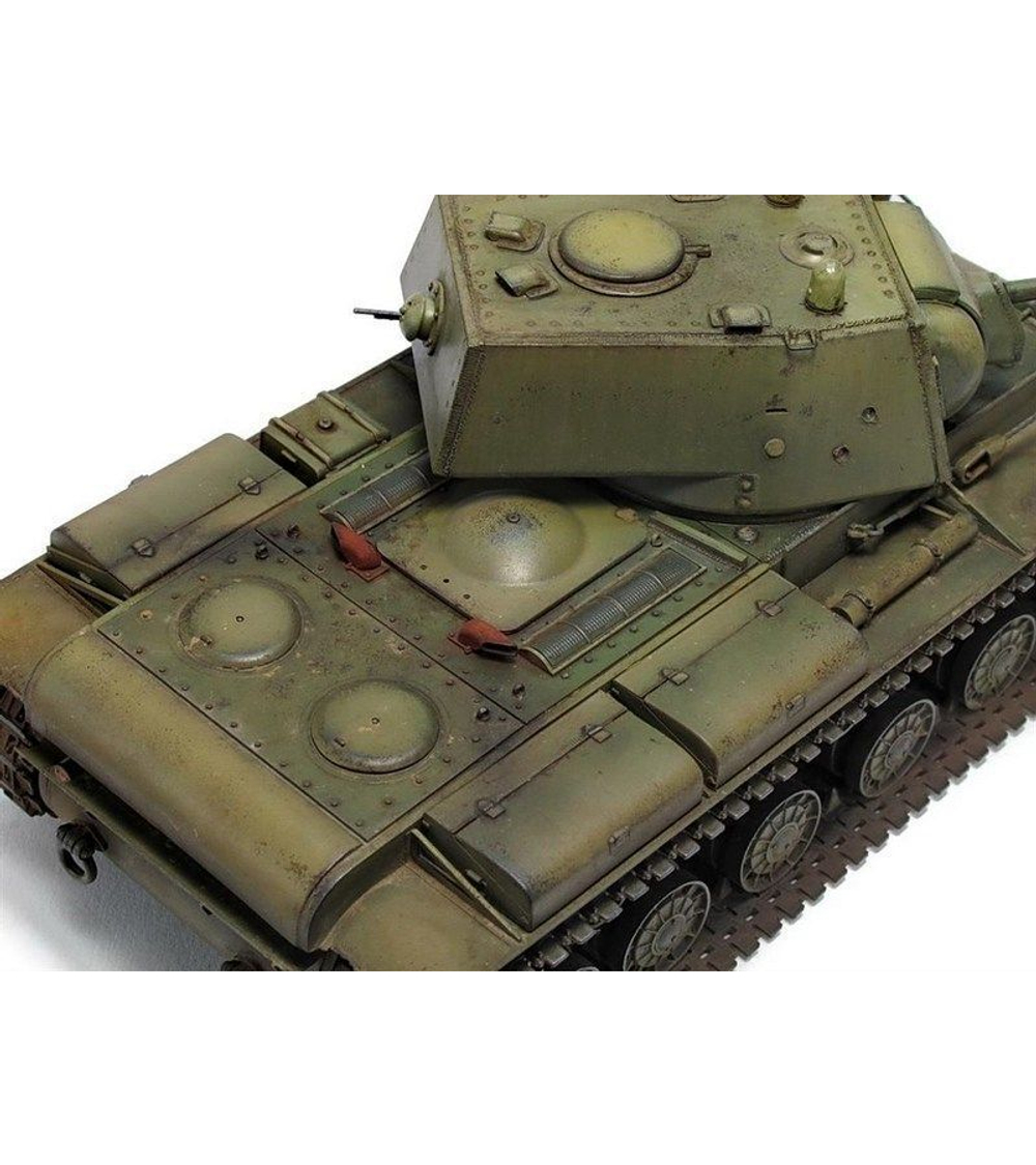 Сборная модель ZVEZDA Советский тяжелый танк КВ-1, подарочный набор, 1/35