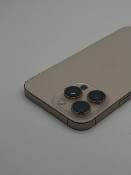 iPhone 16 Pro Max 256Gb Desert Titanium