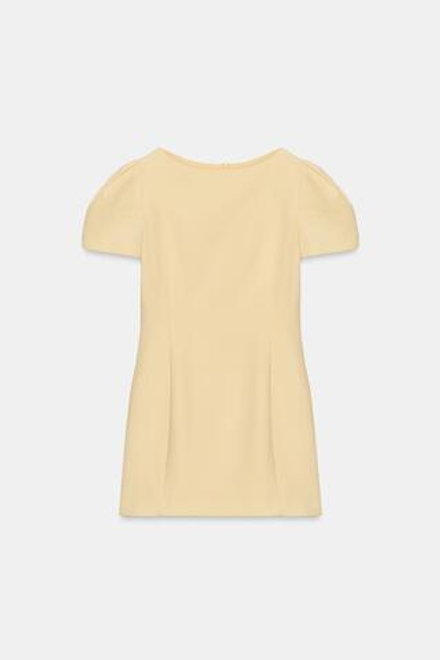 ZARA КОРОТКОЕ ПЛАТЬЕ СО СКЛАДКАМИ И КАРМАНАМИ, ПАСТЕЛЬНО-ЖЕЛТЫЙ