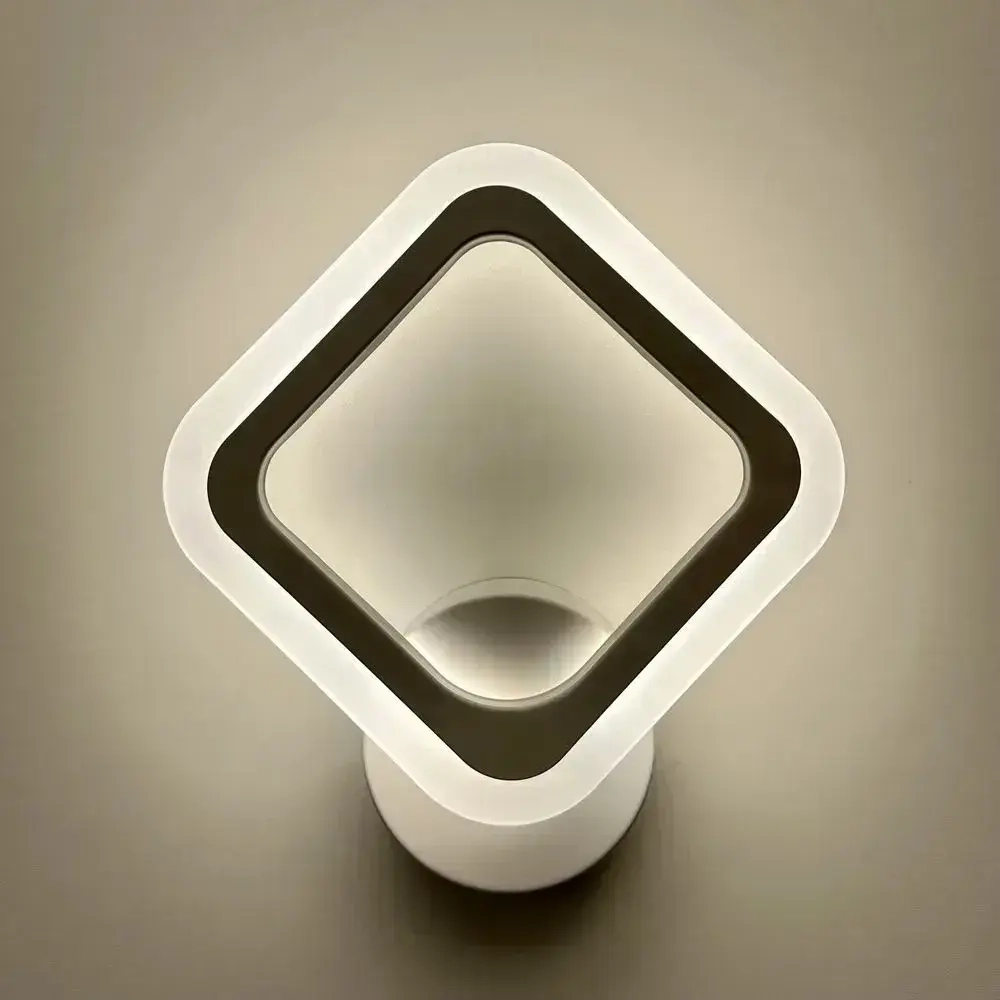 Бра с кнопкой, настенный светодиодный светильник белый, ромб, квадрат 8822/1 WH, 16 ВТ, комнатное освещение 5 кв. м. 1801