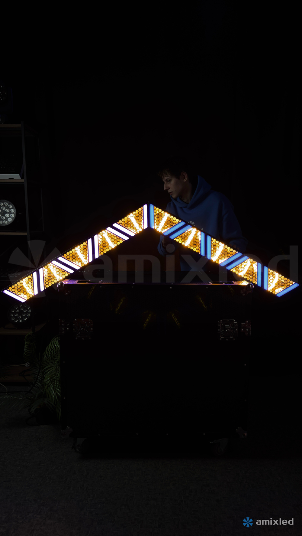 Световой прибор Amixled TRIBAL RETRO FX