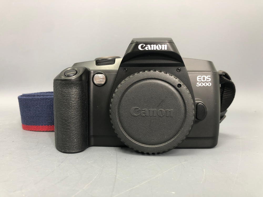 Canon EOS 5000