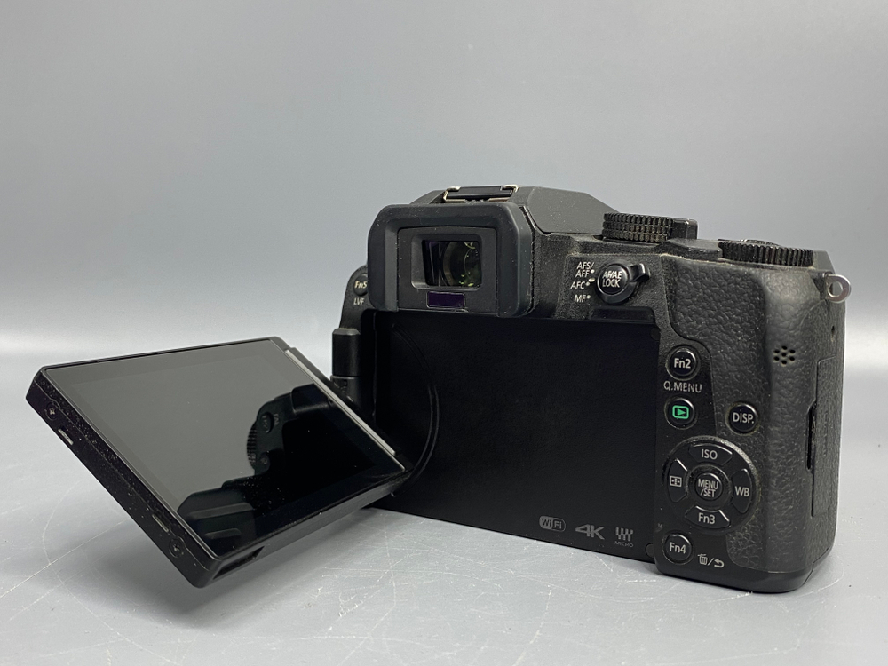 Panasonic Lumix DMC-G7 Kit 14-42mm 5.500 кадров