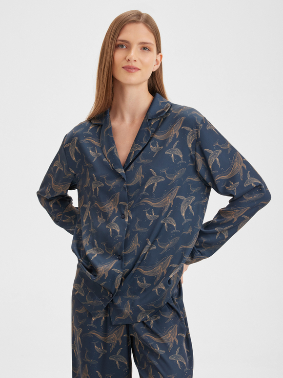 Шелковая блуза с китами