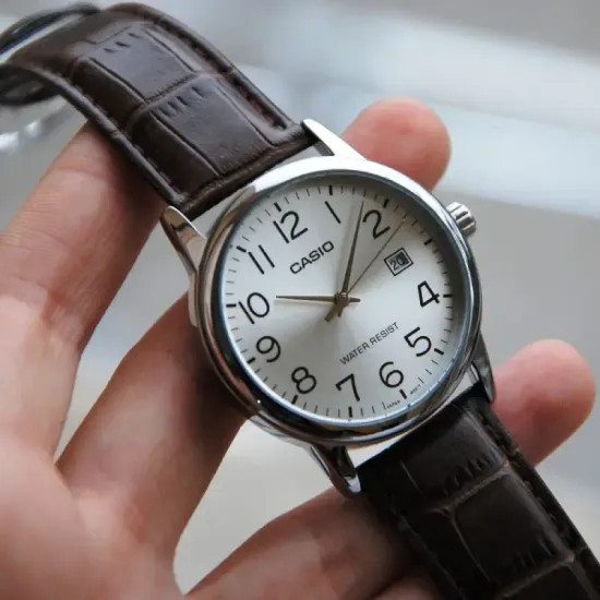 Парные часы Casio Standard: MTP-V002L-7B2 и LTP-V002L-7B2